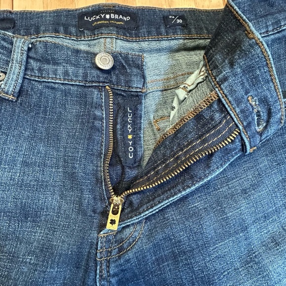 Lucky Brand 221 Straight Size 32/30 - Picture 6 of 12